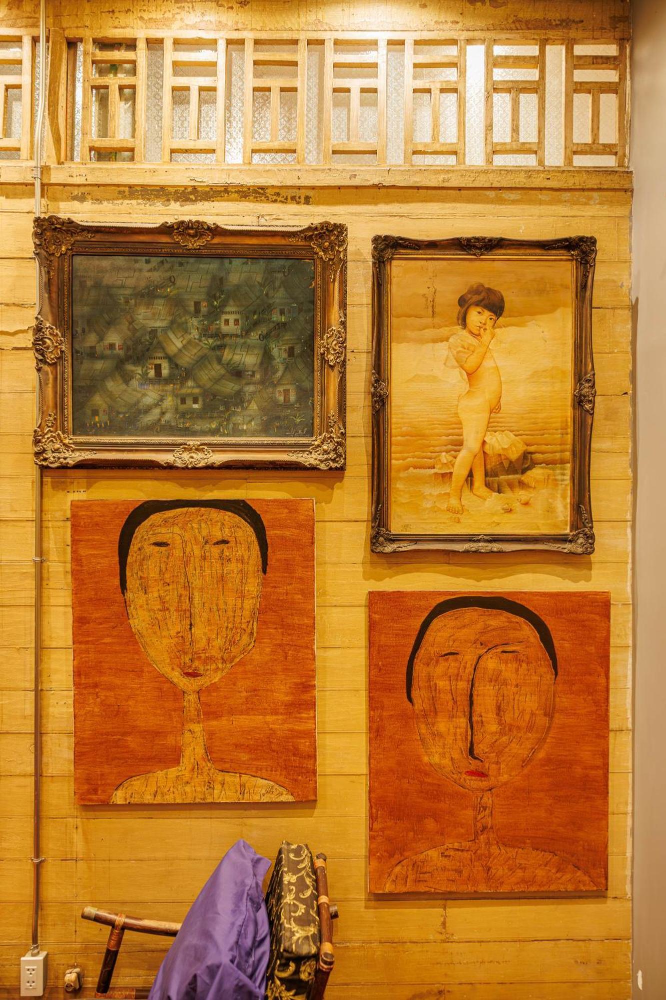 The Anonymous House