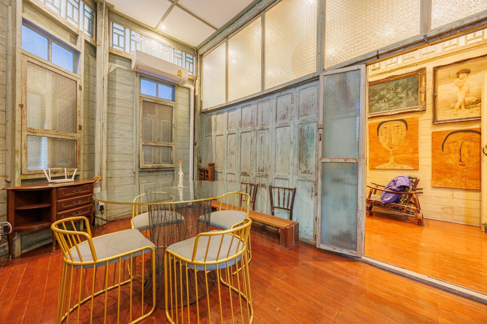 The Anonymous House *